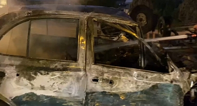 Bursa'da Traktöre Çarpan Otomobil Yandı: Anne ve Kızı Yaralı