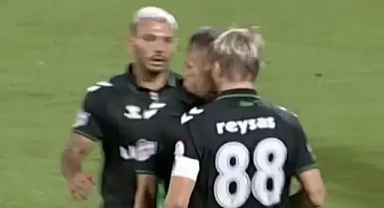 Caner Erkin Sakaryaspor'da Takım Arkadaşına Tokat Attı, Kadro Dışı Kaldı