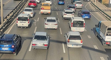 Okullar Açıldı, Bursa Trafiğinde Yoğunluk Yaşandı