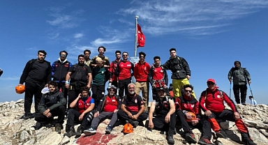 Uludağ'da Zaferi Zirvede Kutladılar