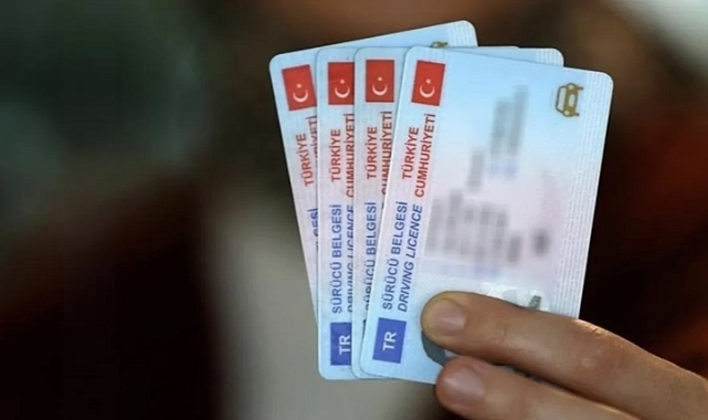 1,8 milyon kişi eski tip ehliyetini yenilemedi: Son gün mesai bitiyor