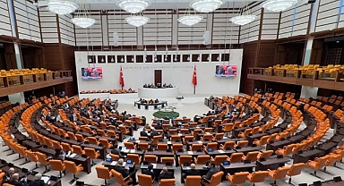 11. Yargı Paketi: Ahlaka Aykırı Davranışlara Hapis Cezası