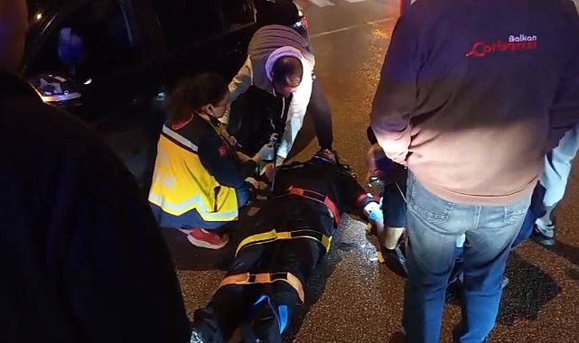 Bursa'da Hafif Ticari Araç ile Otomobil Çarpıştı: 3 Yaralı