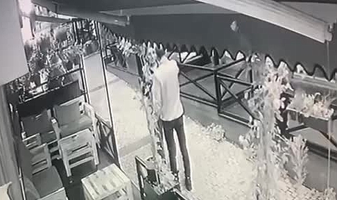 Bursa Yıldırım'da Silahlı Dehşet: Alkollü Şahıs 4 Kişiyi Yaraladı
