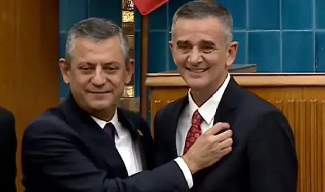 İyi Parti'den Ayrılan Ümit Dikbayır CHP'ye Katıldı