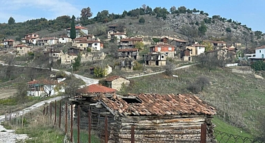 450 Yıllık Çökene Köyü Hayalet Yerleşime Döndü