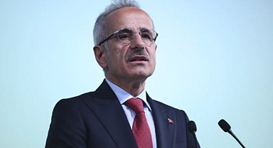 Abdulkadir Uraloğlu Paylaştı: Türkiye'nin Ulaşım Haritası 2025'te Yeniden Çizildi