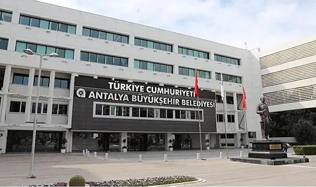 Antalya Büyükşehir Belediyesi'ne 8. Dalga Rüşvet Operasyonu: 8 Gözaltı