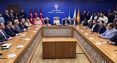 Bakan Göktaş, evlilik kredisinden yararlanan çiftin nikah şahidi oldu