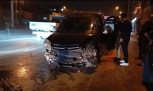 Bursa’da Direksiyon Hakimiyetini Kaybeden Sürücü Zincirleme Kazaya Yol Açtı