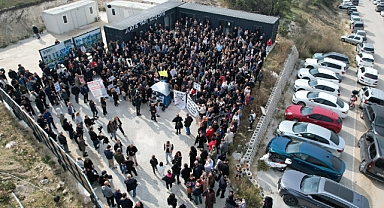 Bursa’da ev hayali kabusa döndü: Mağdurlar gökyüzüne siyah balon bıraktı