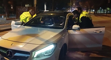 Bursa'da polis uygulamasından kaçan alkollü sürücü yakalandı