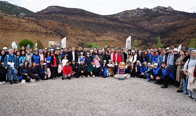 Gürsu Tek Yürek Oldu: Binlerce Fidan Toprakla Buluştu