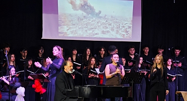 Kim Var? Sanat Etkinliği Bursa'da yoğun ilgiyle gerçekleşti