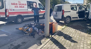 Mudanya'da Ehliyetsiz Sürücü Kuryeye Çarptı: 1 Yaralı