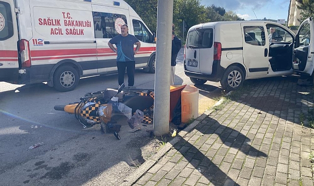 Mudanya'da Ehliyetsiz Sürücü Kuryeye Çarptı: 1 Yaralı
