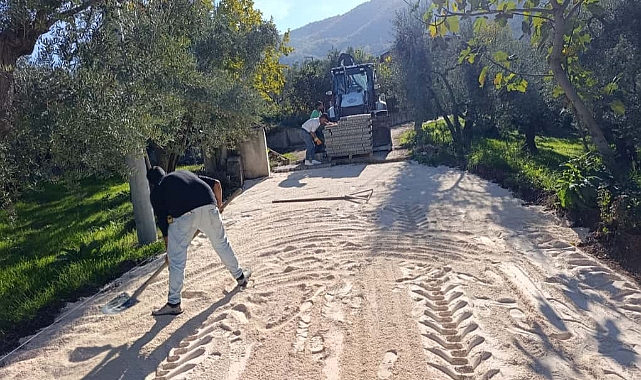 Orhangazi'de Hizmet Ayağa Gidiyor: Çeltikçi ve Heceler'de 4.500 m² Parke Çalışması Başladı