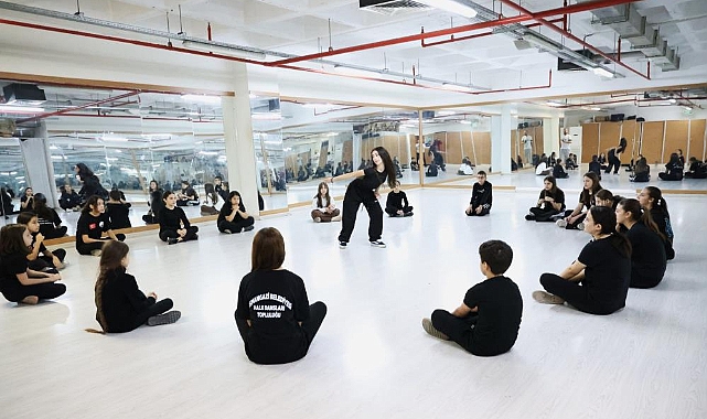 Osmangazi Belediyesi Modern Dans Kurslarıyla Geleceğin Dansçılarını Yetiştiriyor