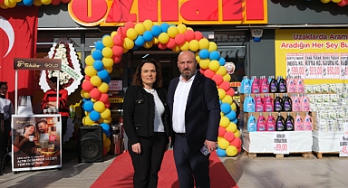 Özhan Marketler Zinciri, yeni şubesini hizmete açtı