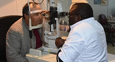 AFSÜ'de Görev Yapan Dr. Pius, Ülkesi İçin Kornea Naklinde Uzmanlaşmayı Hedefliyor