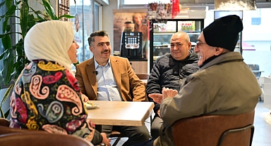 Başkan Oktay Yılmaz Kurtuluş Caddesi'nde Esnaf ve Vatandaşlarla Buluştu