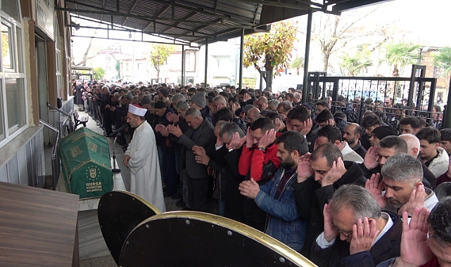 Bursa'da 3 gün aranan 19 yaşındaki Berat Yavuz, Mudanya sahilinde ölü bulundu