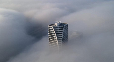 Bursa'da Sabah Sisleri: Mudanya Yolu'ndaki Binalar Bulutların Üzerine Çıktı