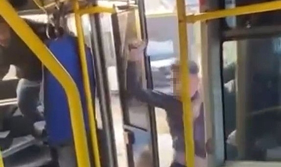 Bursa'da Satırlı Saldırgan Evinde Yakalandı