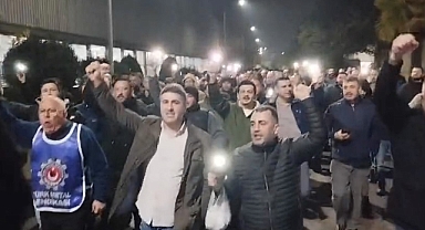 Bursa'daki Bosch Fabrikası'nda İşçiler Sahaya İndi