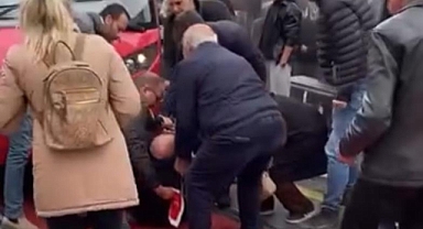 Bursa Osmangazi'de Tramvay Yaşlı Adama Çarptı: Hafif Yaralandı