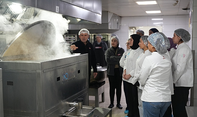 BUÜ Harmancık MYO Aşçılık Öğrencileri MEKAŞ'ta Sektör Deneyimi Kazandı