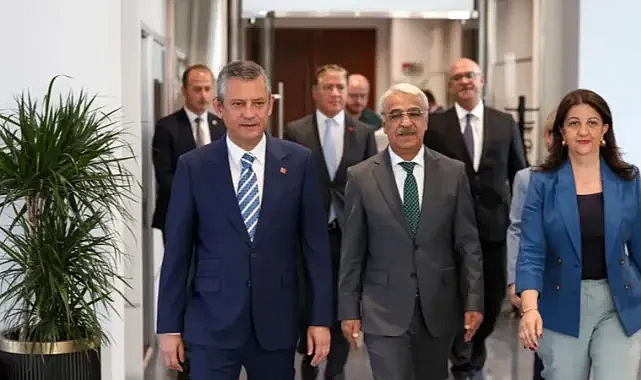 DEM Parti İmralı Heyeti CHP Genel Merkezi'ni Ziyaret Edecek