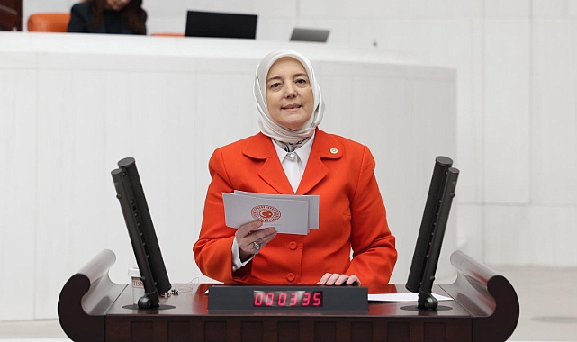 Emine Yavuz Gözgeç: 