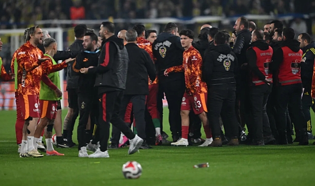 Fenerbahçe - Galatasaray derbisi öncesi kavga
