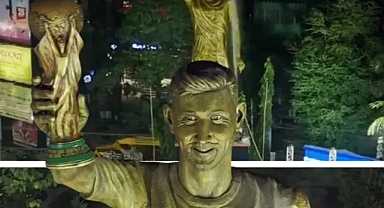 Hindistan'da Lionel Messi'ye 21 Metrelik Dev Heykel