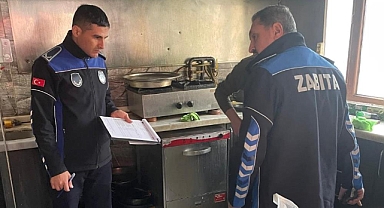 İnegöl’de Yılbaşı Öncesi İçkili Lokantalara Sıkı Zabıta Denetimi