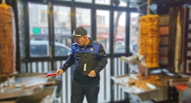 İnegöl'de Zabıta Ekiplerinden Dönercilere Sıkı Denetim