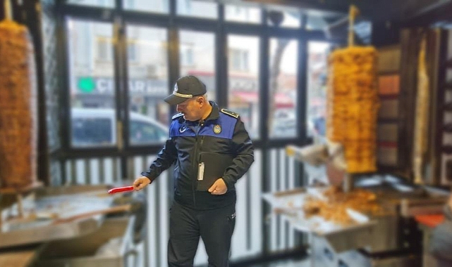 İnegöl'de Zabıta Ekiplerinden Dönercilere Sıkı Denetim