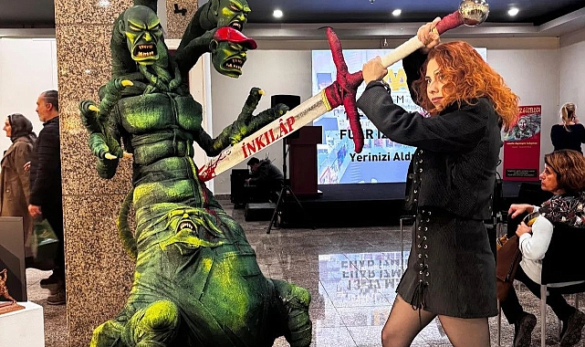 İstanbul'daki Fuarda Dini Değerleri Hedef Aldılar: 2 Zanlı Tutuklandı