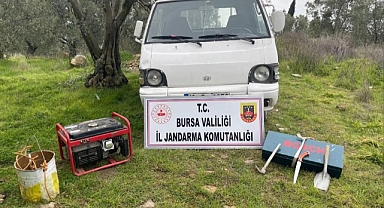 İznik’te Kaçak Kazı Operasyonu: 2 Şüpheli Suçüstü Yakalandı