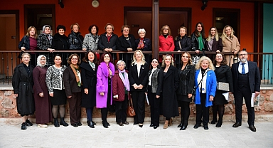 Osmangazi'de Cumhuriyetin Eğitimci Kadınları Anıldı