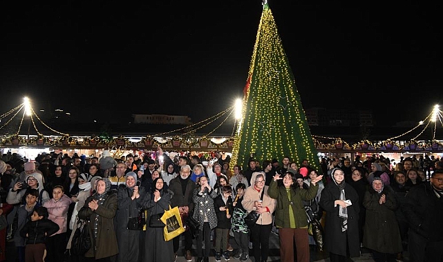 Osmangazi Meydanı'nda Yeni Yıl Festivali Coşkusu