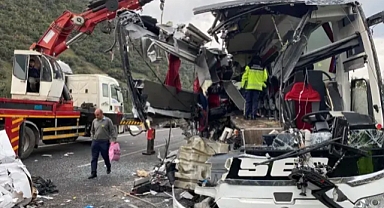 Osmaniye’de Yolcu Otobüsü TIR’a Çarptı: 6 Ölü, 11 Yaralı