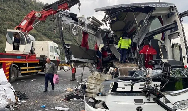 Osmaniye’de Yolcu Otobüsü TIR’a Çarptı: 6 Ölü, 11 Yaralı
