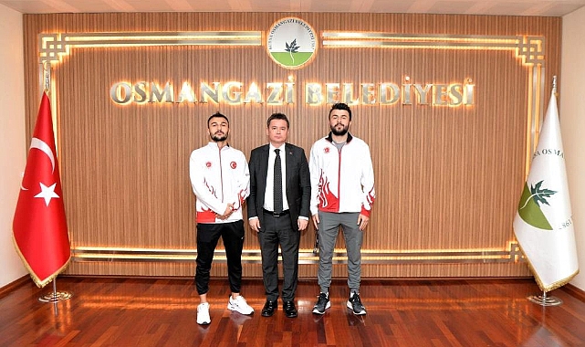 Şayık Kardeşler Kickboks Dünya Şampiyonası'nda Tarih Yazdı