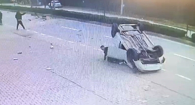 Taklalar atan otomobilden burnu kanamadan çıktı