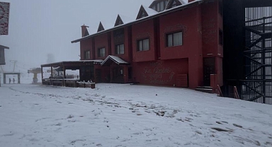 Uludağ'da Kar Kalınlığı 10 Santimetreye Ulaştı