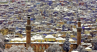 Viki Anıtları Seviyor Türkiye Birincisi Bursa Ulu Cami Olduv