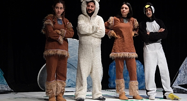 Yıldırımlı Çocuklar Tiyatro ile Büyüyor