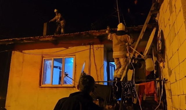 Bursa’da Baca Yangını Paniğe Neden Oldu: Mahalle Sokağa Döküldü